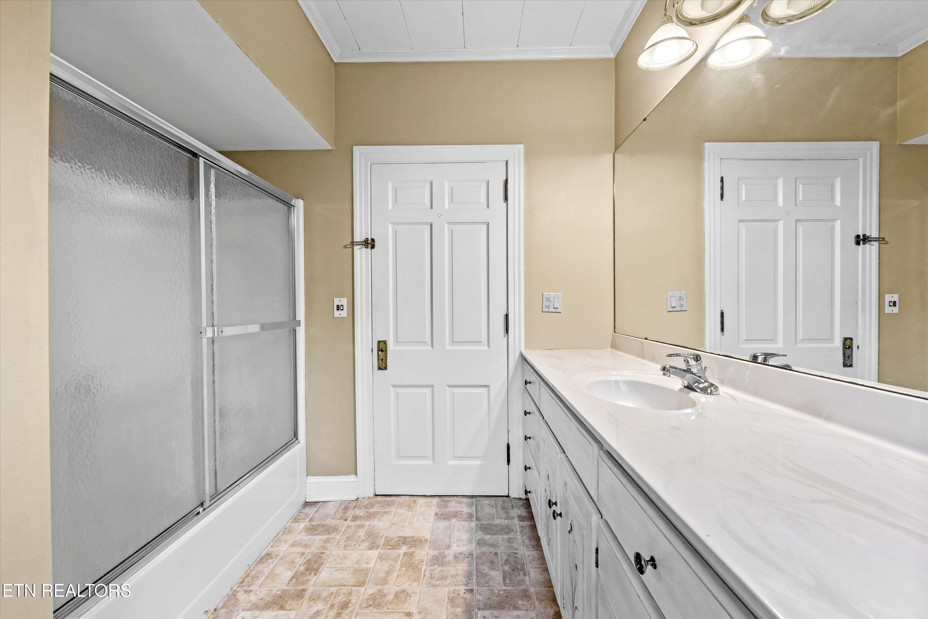 307 Burn Road Niota, TN 37826 - Photo 34 of 60 34-307 Burn Rd031