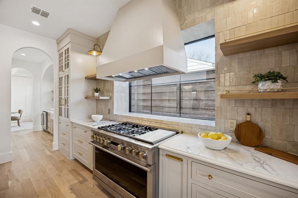 3875 Dunhaven Road Dallas, TX 75220 - Photo 11 of 34