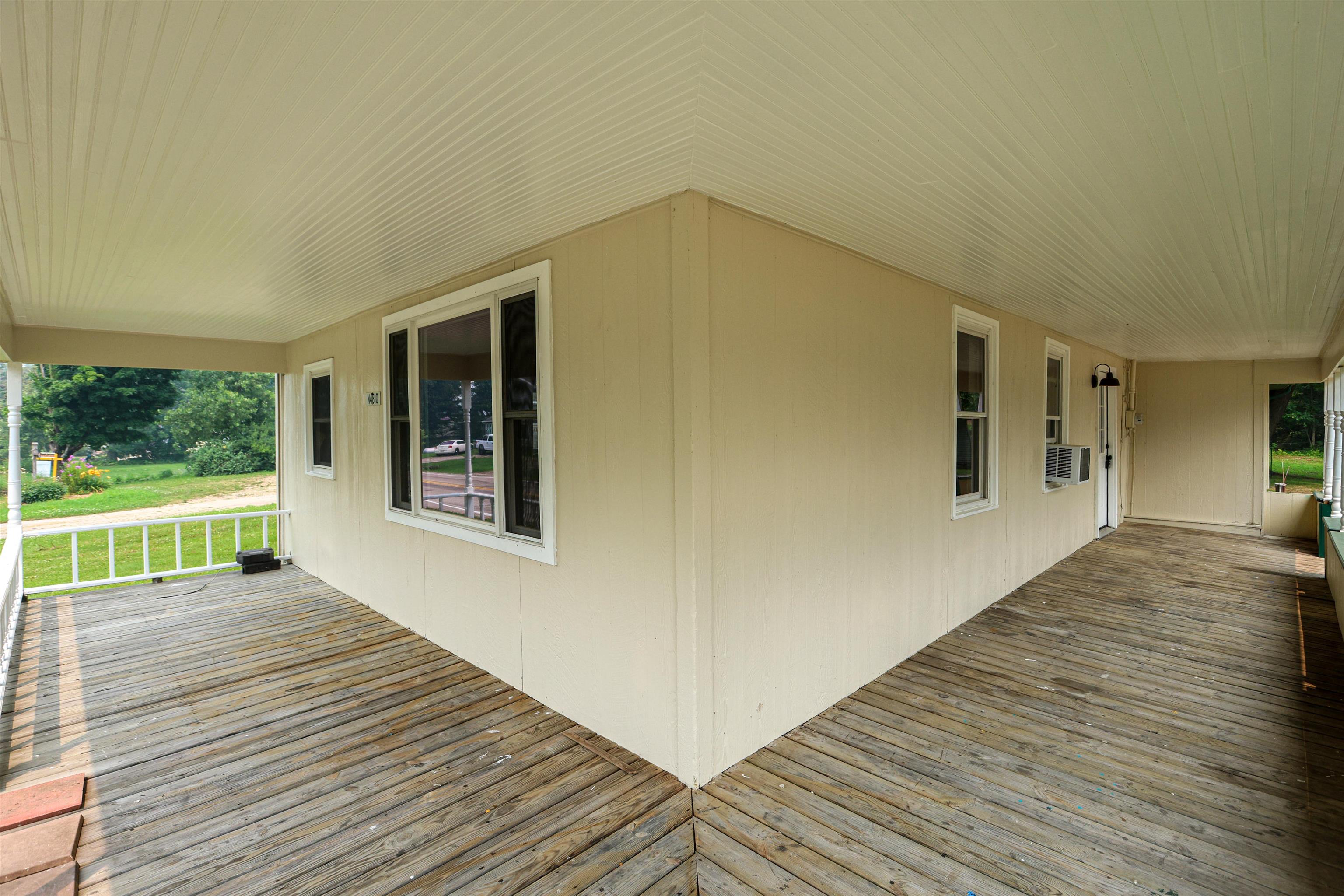 N4810 County Rd B New London, WI 54961 - Photo 9 of 41 Gallery Image 9