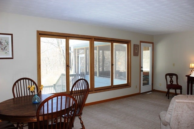 1428 Prairie Du Chien Road Iowa City, IA 52245 - Photo 4 of 30 Gallery Image 4