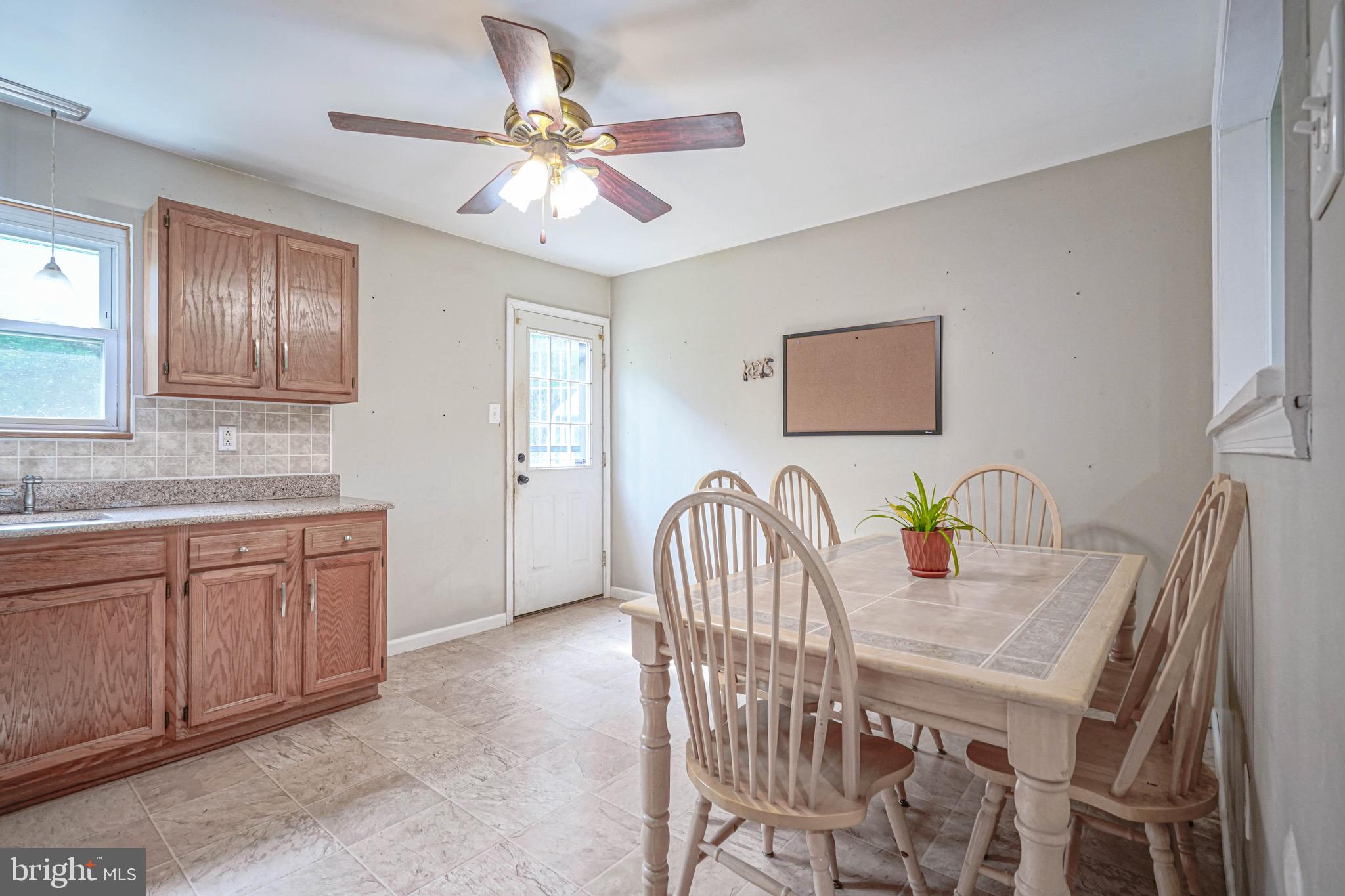 226 Vineyard Road Atco, NJ 08004 - Photo 7 of 24