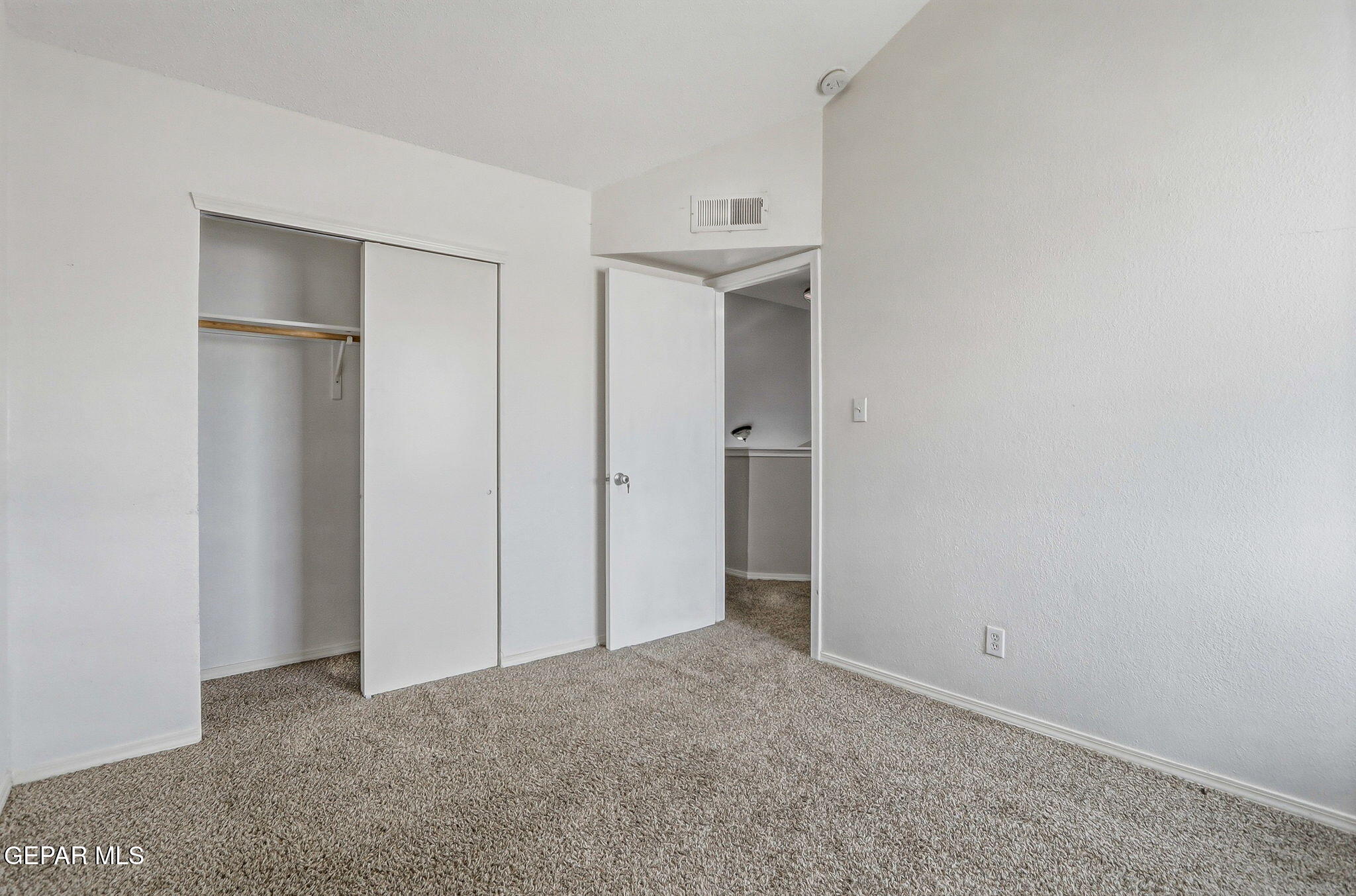 3424 Tierra Cromo Road El Paso, TX 79938 - Photo 24 of 27 a view of an empty room and closet area