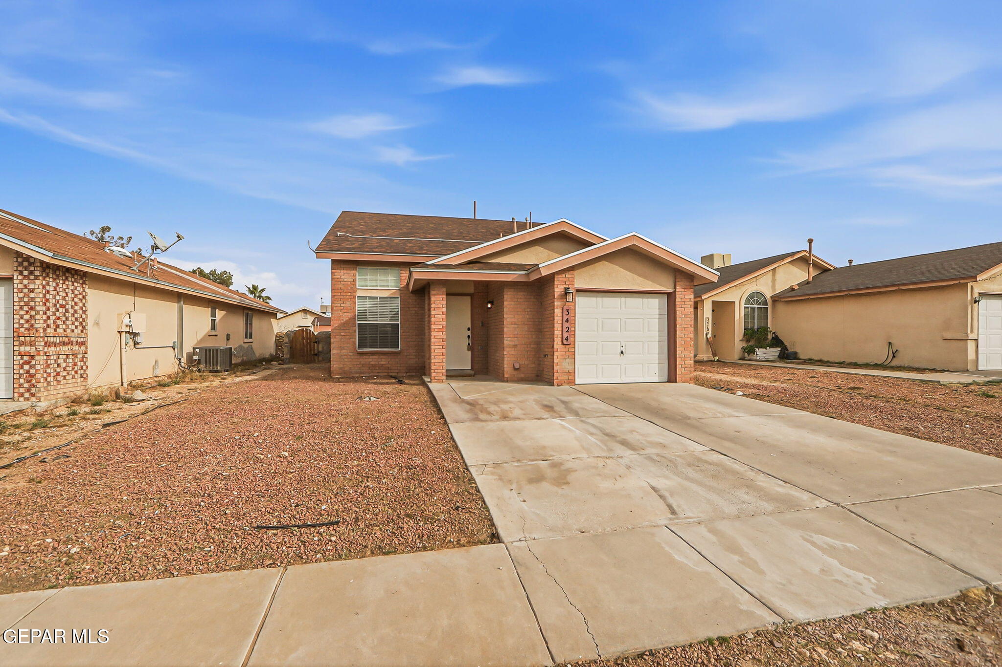 3424 Tierra Cromo Road El Paso, TX 79938 - Photo 3 of 27