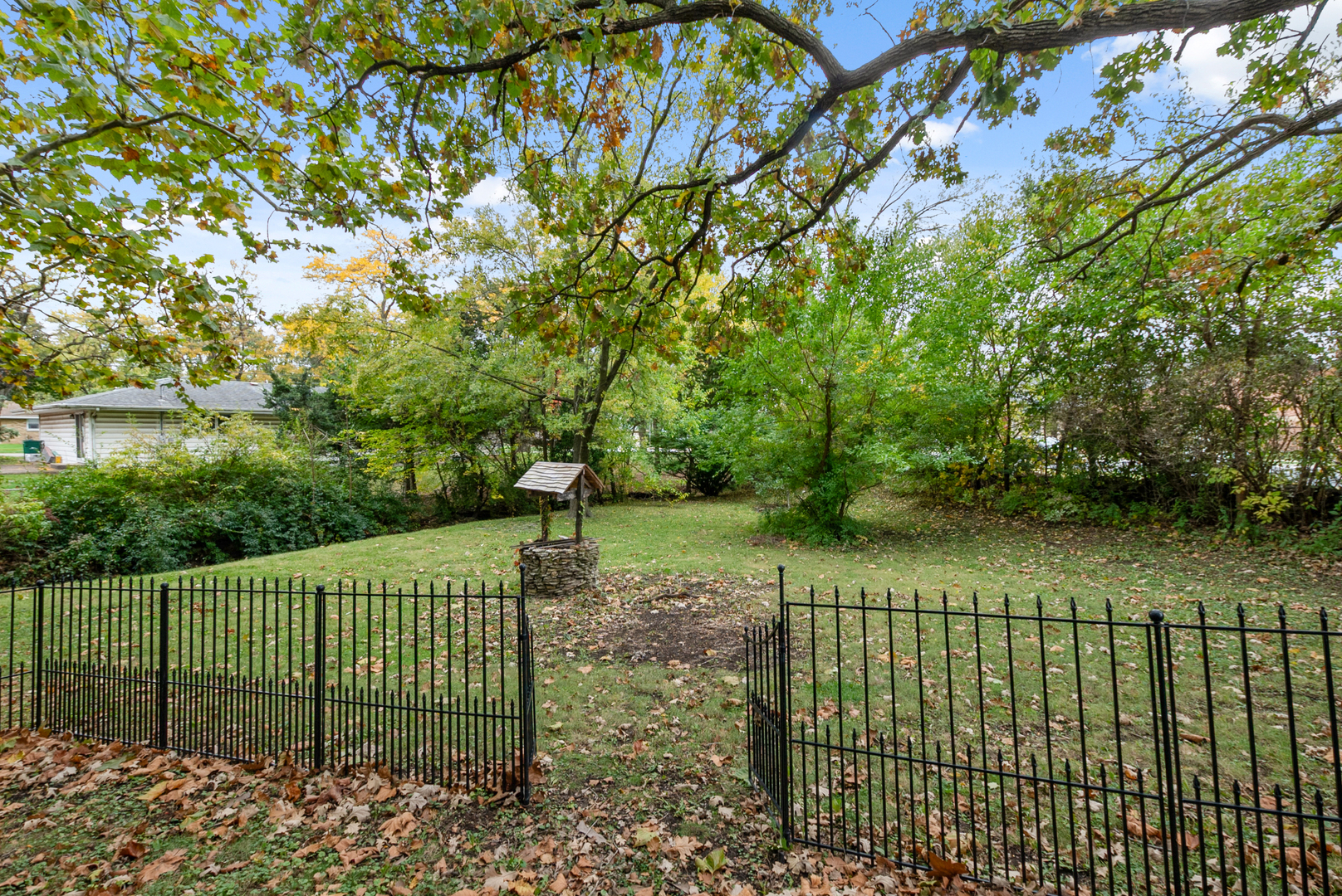 701 East 7th Street Lockport, IL 60441 - Photo 23 of 29 a view of a wrought iron fences