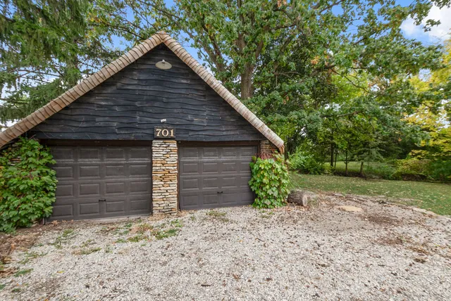 $414,900 | 701 East 7th Street, Lockport, IL 60441