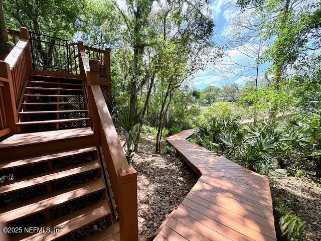 2924 Captiva Bluff Road South Jacksonville, FL 32226 - Photo 29 of 42 2924 Captiva- Stairs pix2