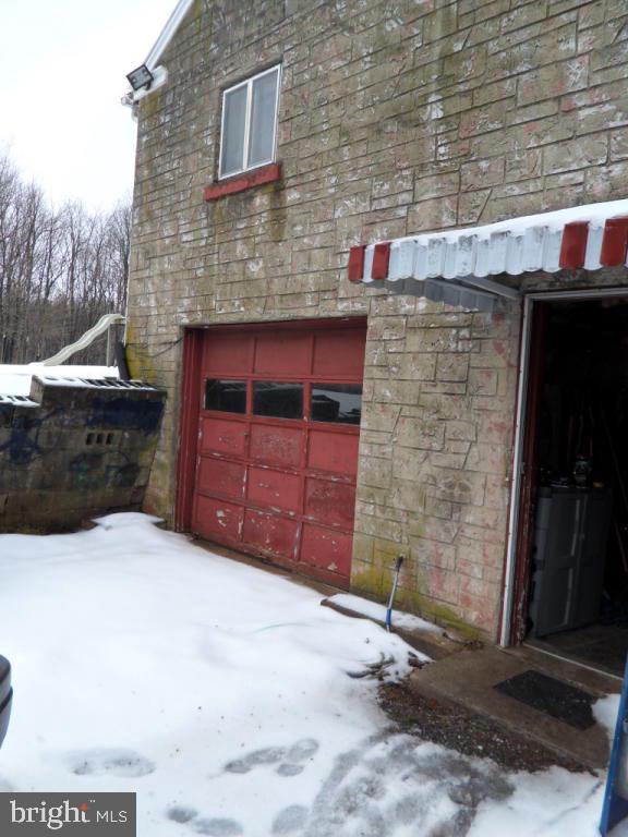 748 Hopeland Road Lititz, PA 17543 - Photo 26 of 26 a backyard of a house