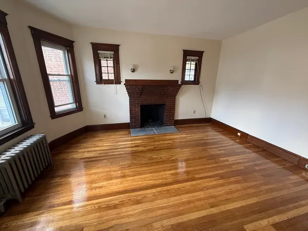 $2,600 | 196 West Squantum Street, Unit 1, Quincy, MA 02171