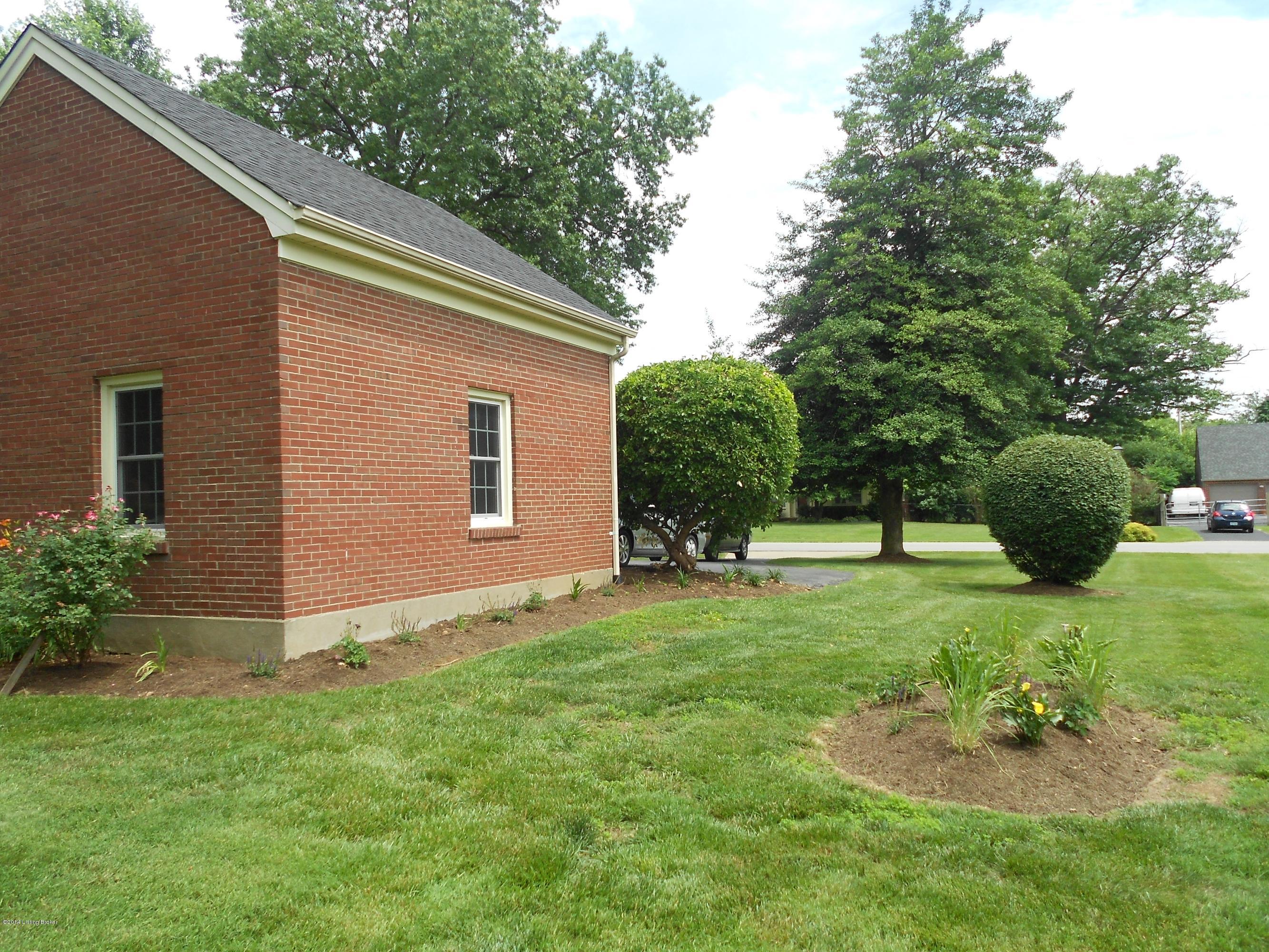 7 Sterling Road Louisville, KY 40220 - Photo 36 of 42 DSCN0649