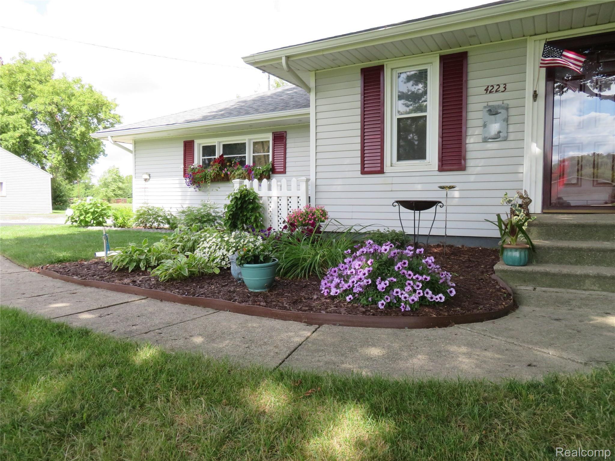 4223 Lapeer Road Burton, MI 48509 - Photo 29 of 30 IMG_0415.JPG