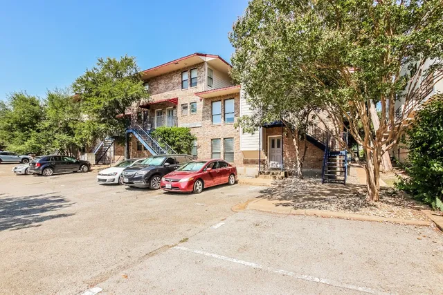 $1,745 | 1404 Norwalk Lane, Unit 103, Austin, TX 78703