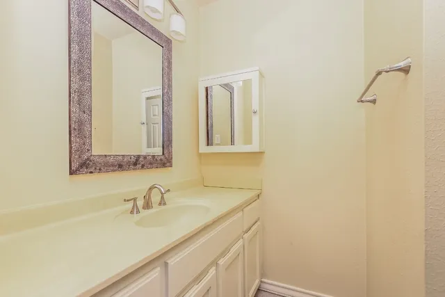 $1,745 | 1404 Norwalk Lane, Unit 103, Austin, TX 78703