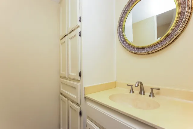 $1,745 | 1404 Norwalk Lane, Unit 103, Austin, TX 78703