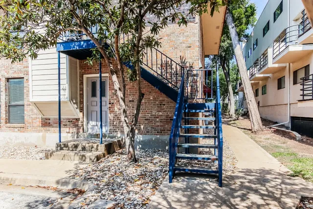 $1,745 | 1404 Norwalk Lane, Unit 103, Austin, TX 78703