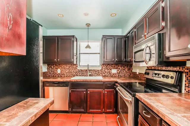 $1,745 | 1404 Norwalk Lane, Unit 103, Austin, TX 78703