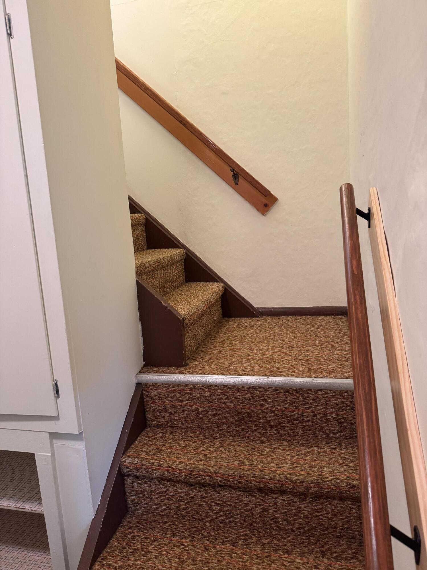 220 East Preuss Road Manistee, MI 49660 - Photo 13 of 28 Staircase