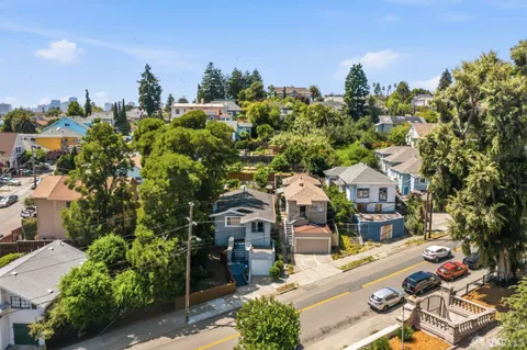 $599,999 | 2709 Vallecito Place, Oakland, CA 94606