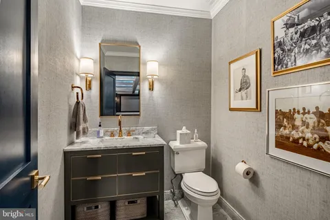 $3,000,000 | 1053 Whitegate Road, Wayne, PA 19087