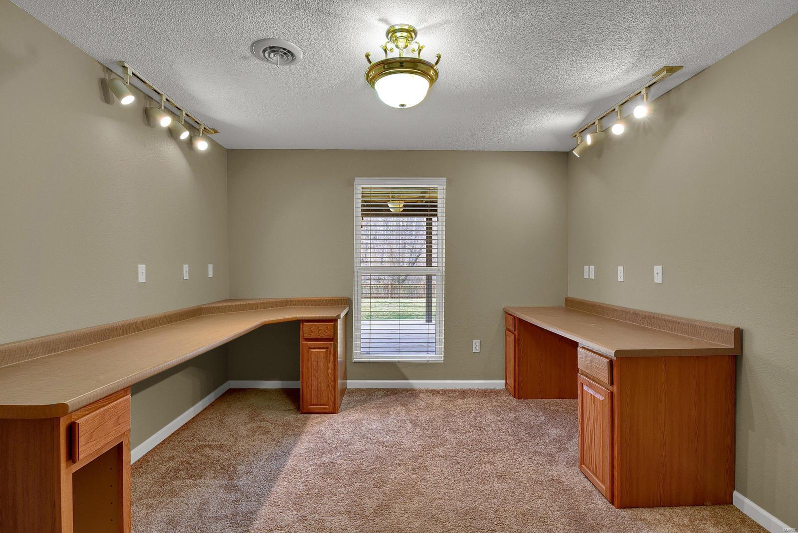 607 Deer Creek Road O'Fallon, IL 62269 - Photo 39 of 47 Gallery Image 39