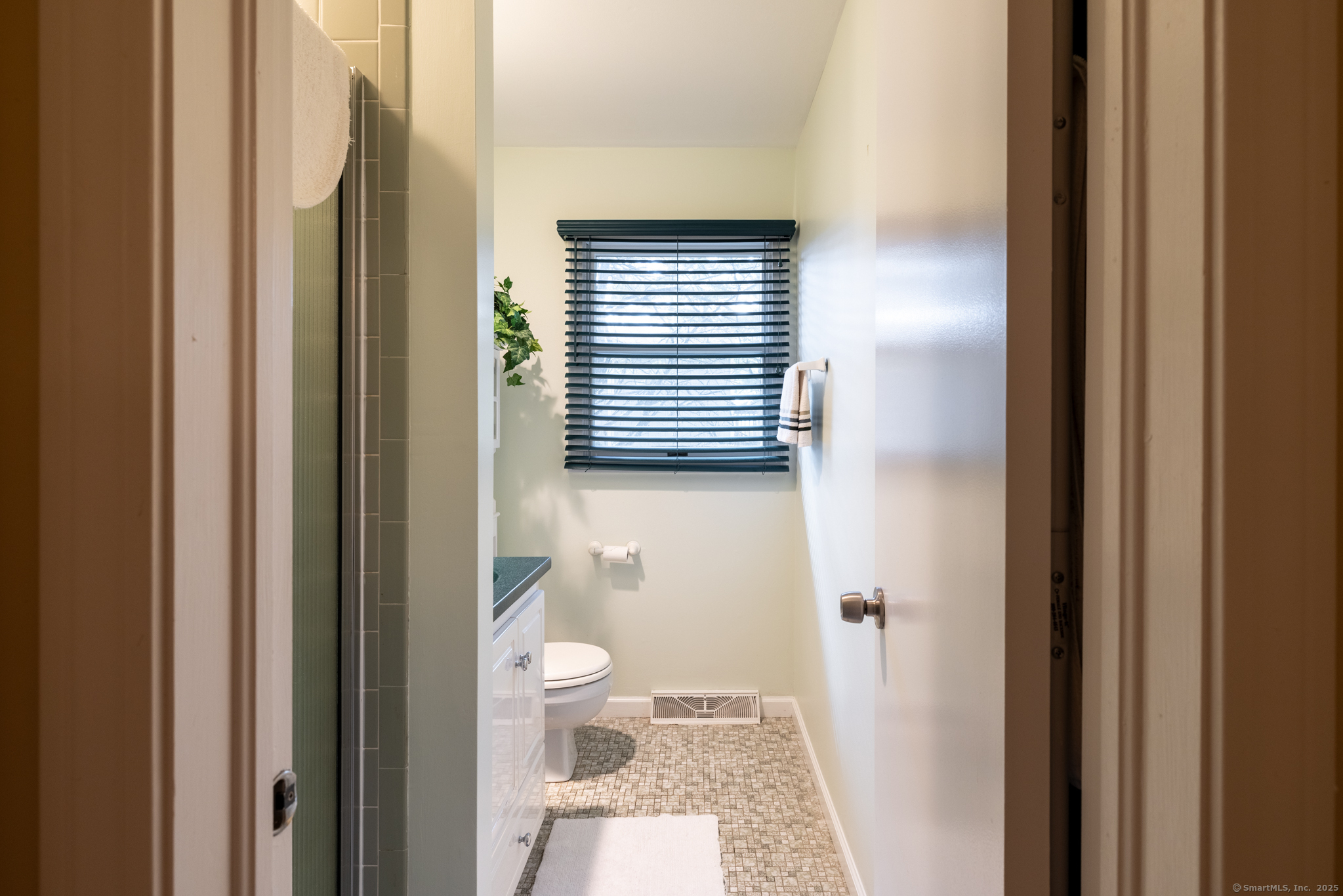 116 Bender Road Hamden, CT 06518 - Photo 17 of 35