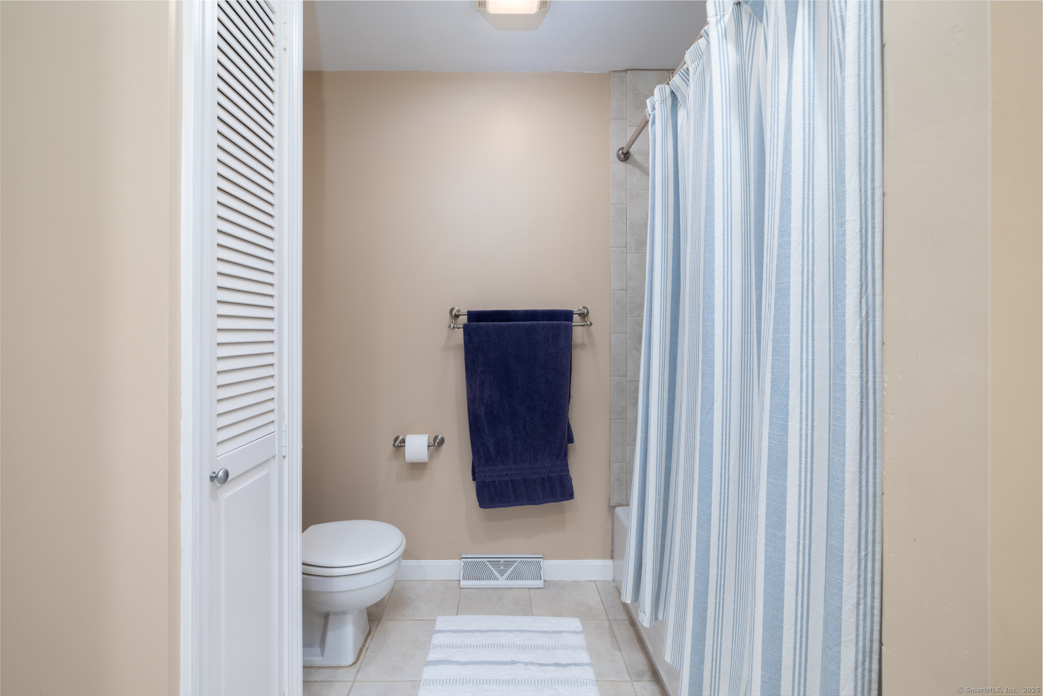 116 Bender Road Hamden, CT 06518 - Photo 22 of 35