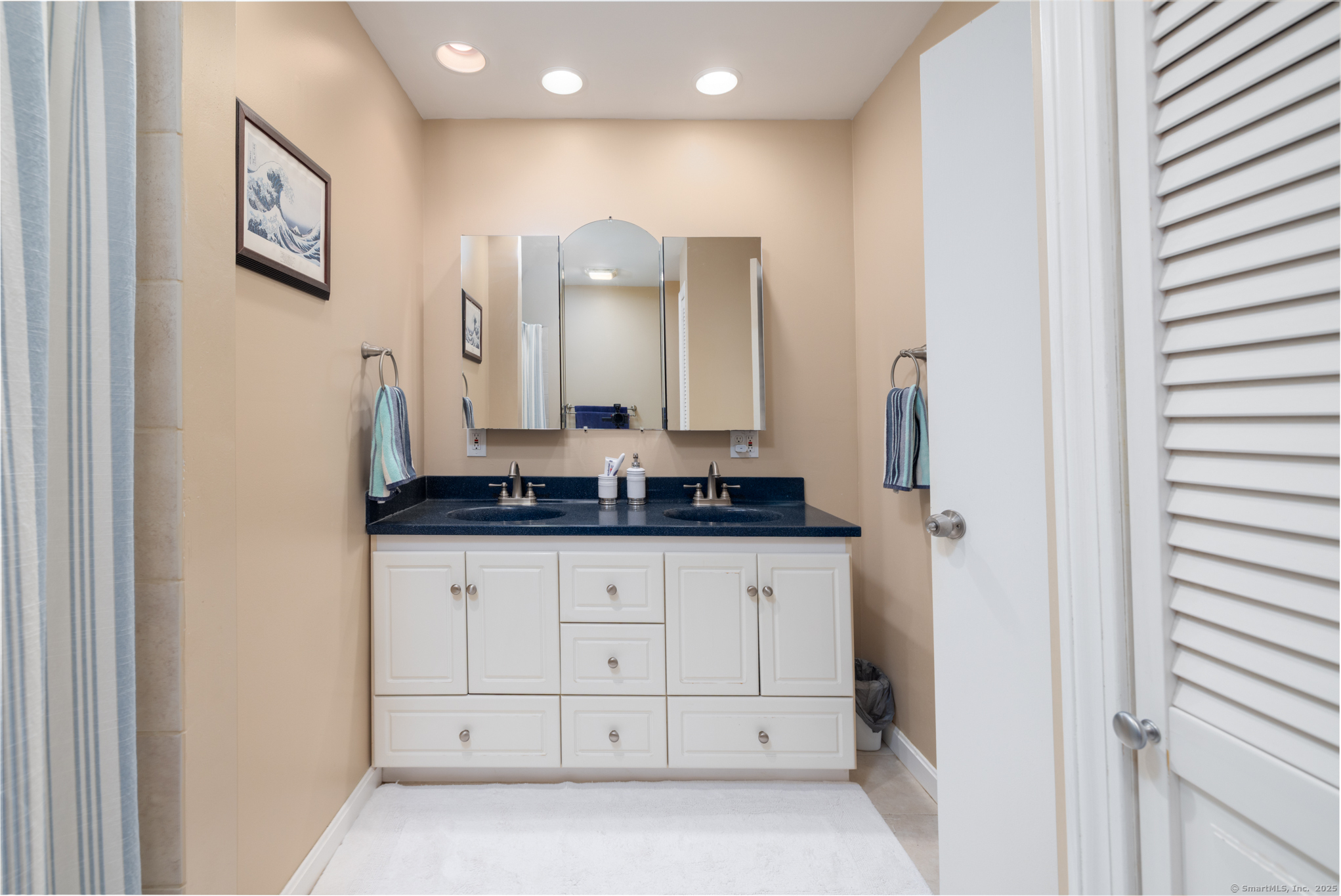 116 Bender Road Hamden, CT 06518 - Photo 23 of 35