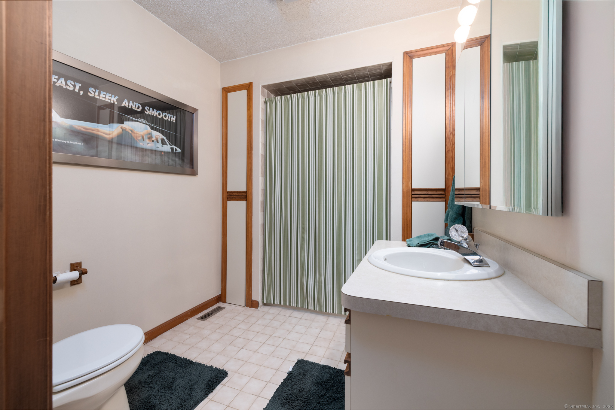 116 Bender Road Hamden, CT 06518 - Photo 10 of 35