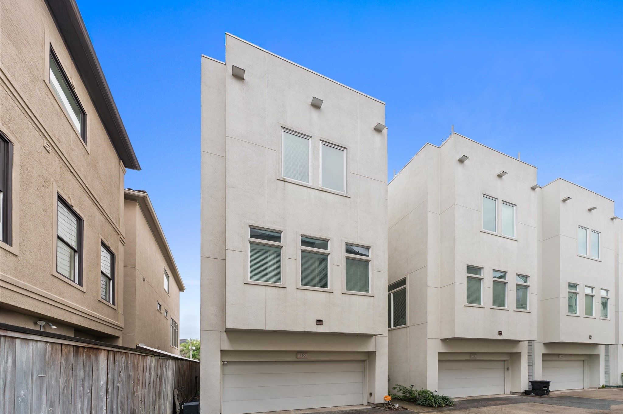 120 Pierce Street Houston, TX 77002 - Photo 2 of 45