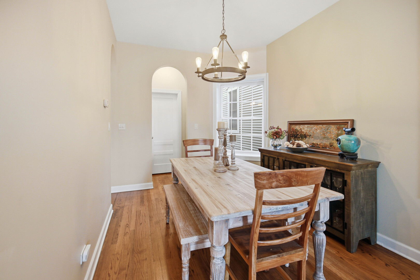 2229 West School Street Chicago, IL 60618 - Photo 9 of 29 a view of a dining room with furniture and wooden floor