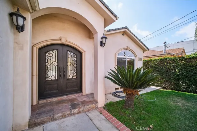 $1,295,950 | 13816 Bessemer Street, Van Nuys, CA 91401