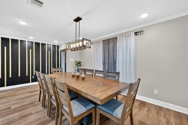 $285,000 | 11130 Holly Hill Lane, Houston, TX 77041