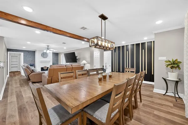 $285,000 | 11130 Holly Hill Lane, Houston, TX 77041