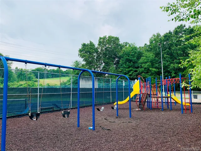 $319,000 | 3917 Whispering Hills Drive, Chester, NY 10918