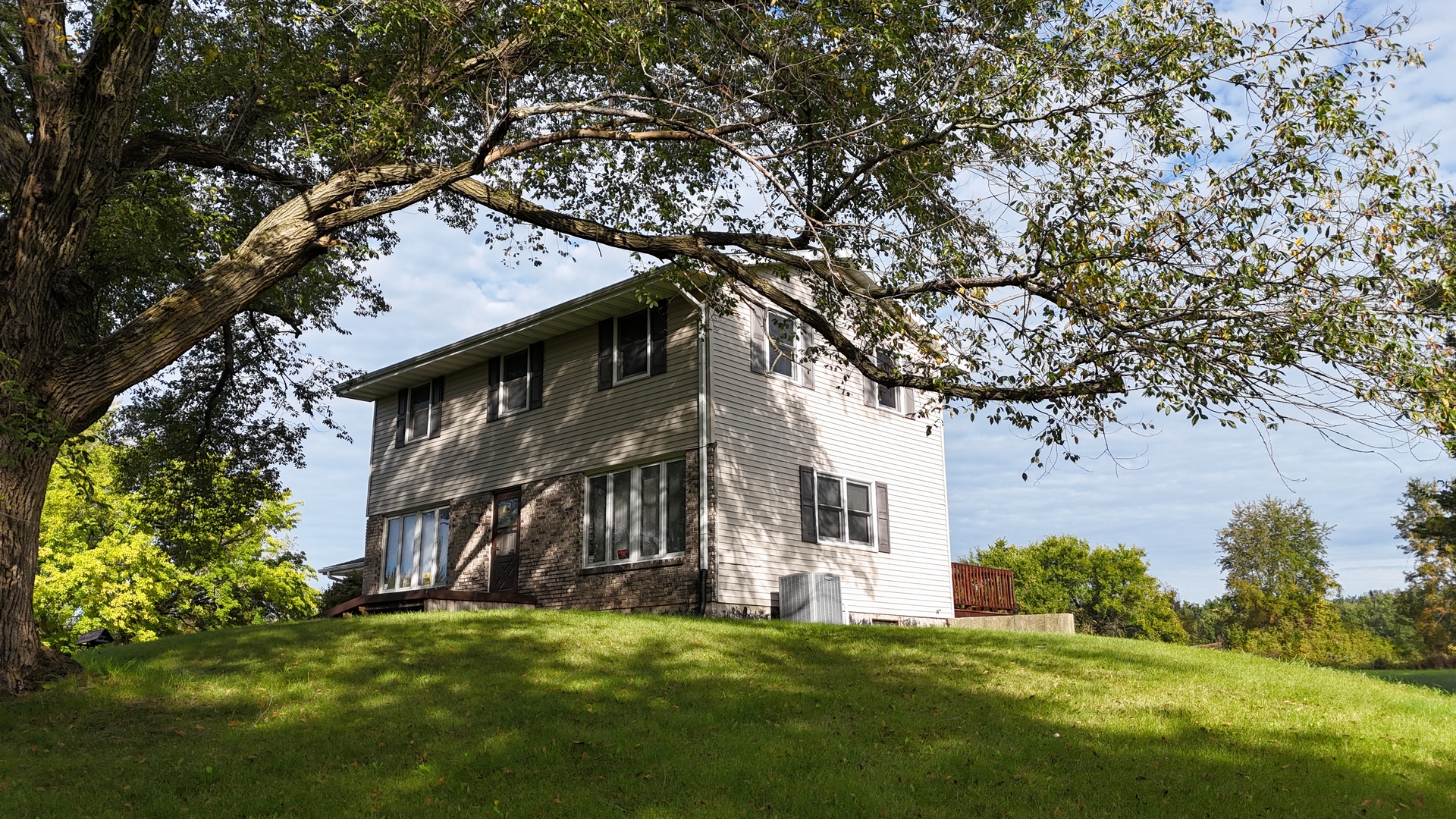 1607 Wheeler Road Kirkland, IL 60146 - Photo 12 of 54 Gallery Image 12
