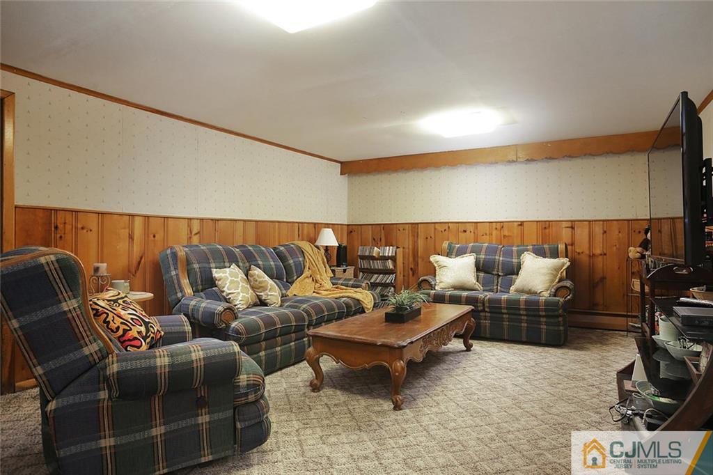 63 Preston Road Colonia, NJ 07067 - Photo 14 of 24 Gallery Image 14