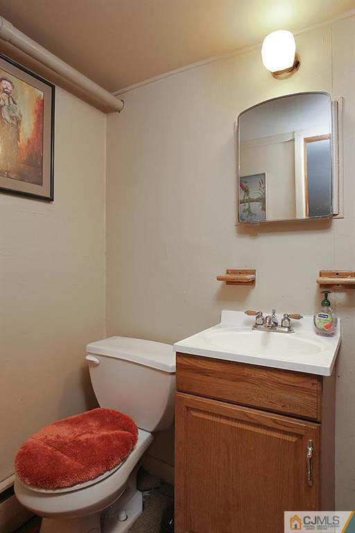 63 Preston Road Colonia, NJ 07067 - Photo 15 of 24 Gallery Image 15