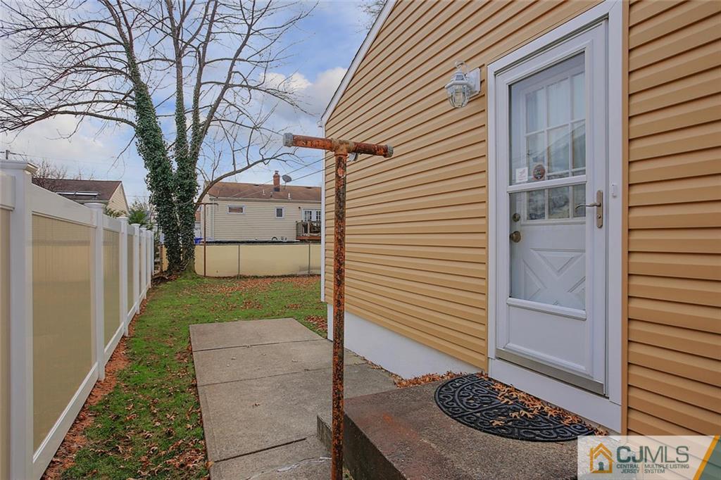 63 Preston Road Colonia, NJ 07067 - Photo 17 of 24 Gallery Image 17