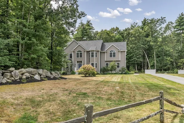 $1,079,900 | 3 Ava Lane, Tyngsborough, MA 01879