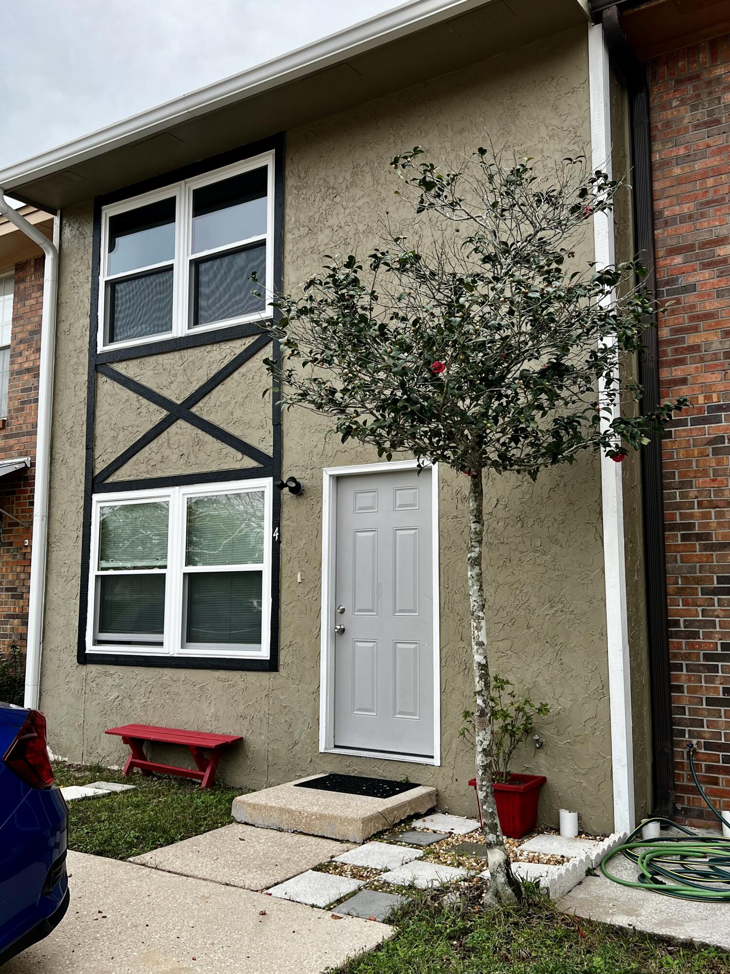 226 PELHAM RD Unit 4  