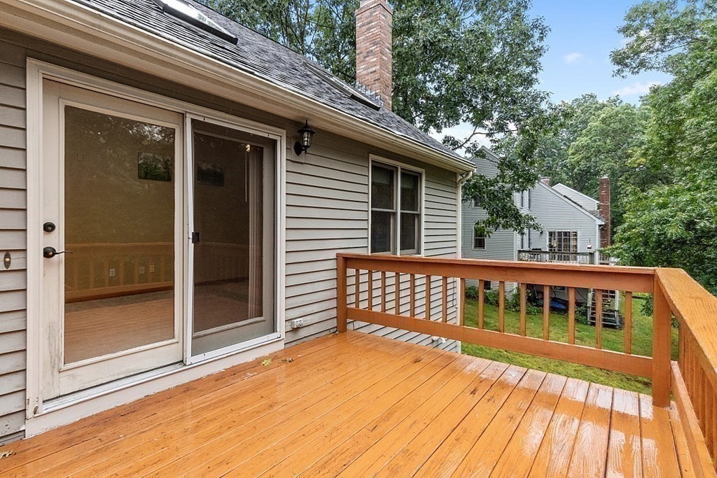 46 Raymond Way Ashland, MA 01721 - Photo 2 of 39 Gallery Image 2