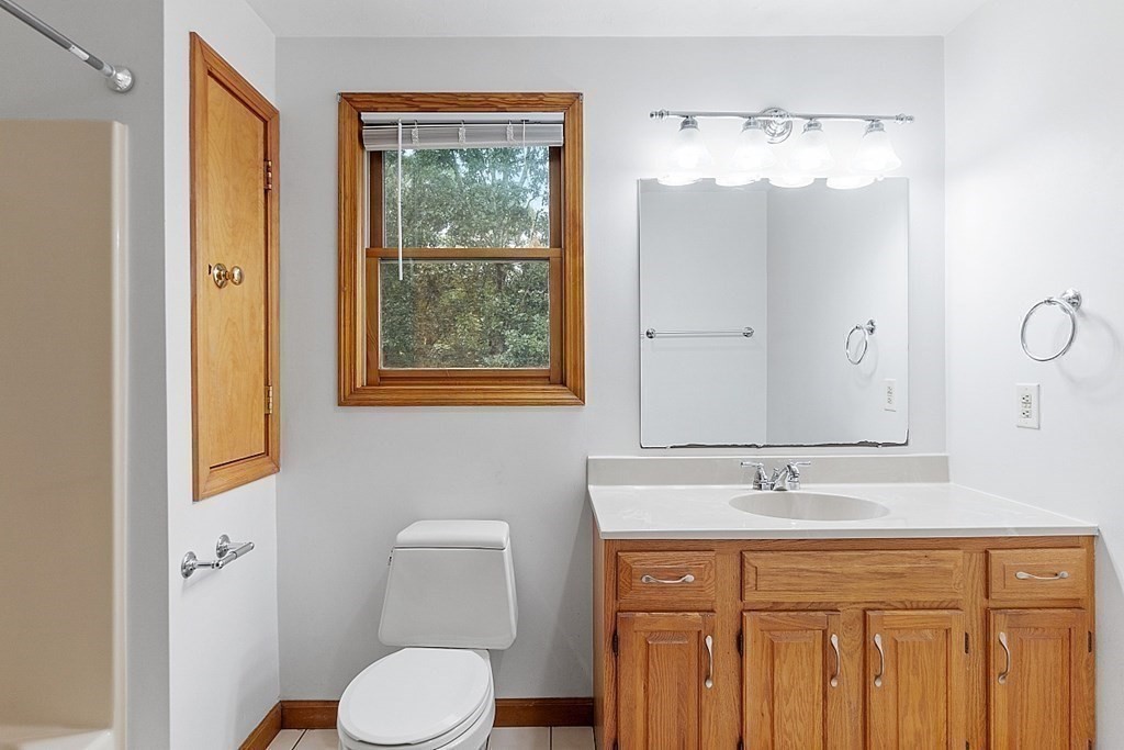 46 Raymond Way Ashland, MA 01721 - Photo 29 of 39 Gallery Image 29