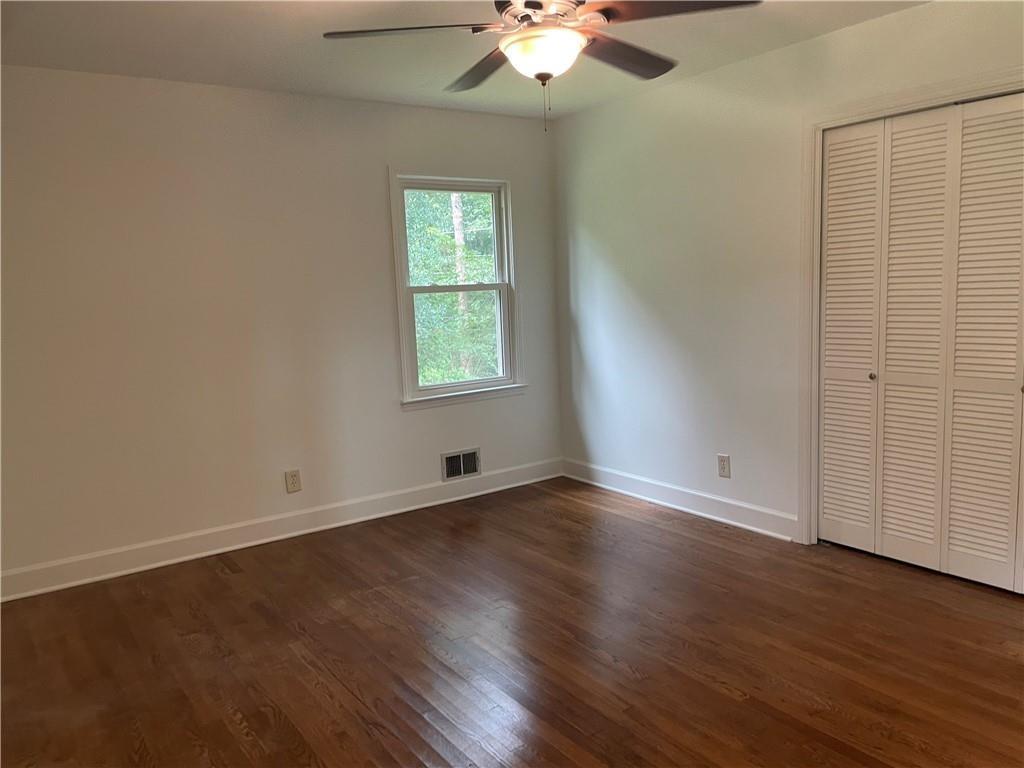 4260 South Lakeshore Drive, Unit RIGHT Acworth, GA 30101 - Photo 9 of 12