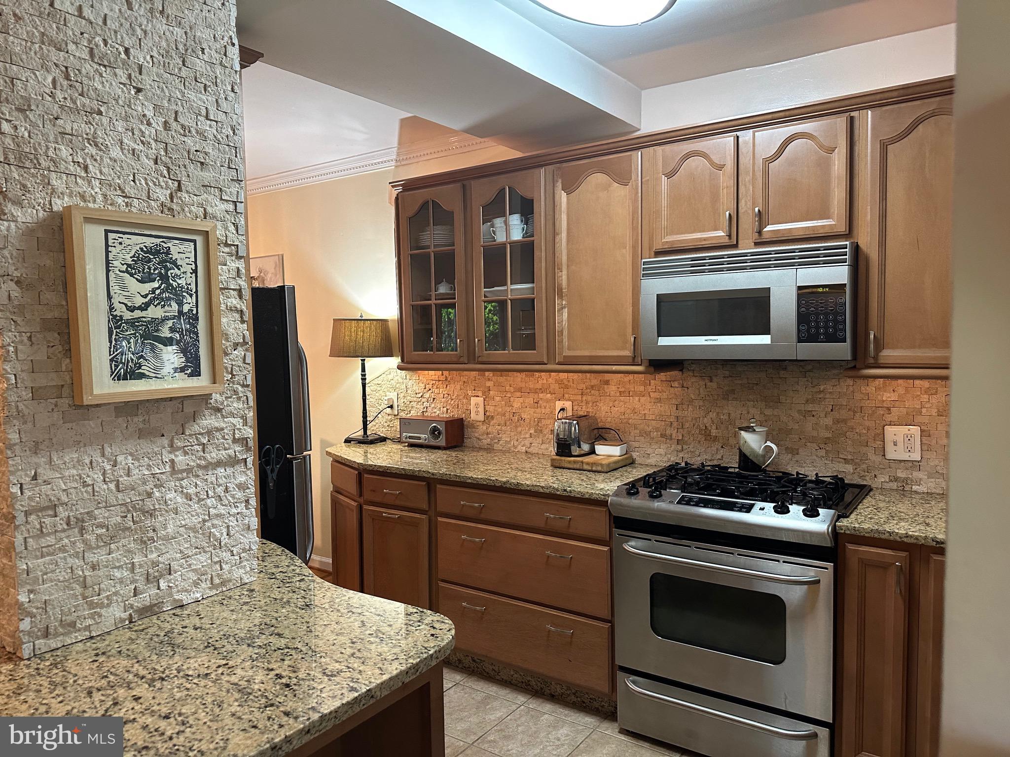 3638 Gunston Road Alexandria, VA 22302 - Photo 4 of 29 kitchen