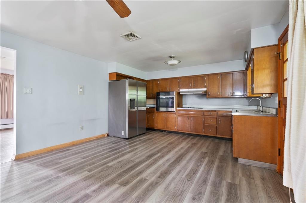 200 Erwin Place McKees Rocks, PA 15136 - Photo 8 of 31