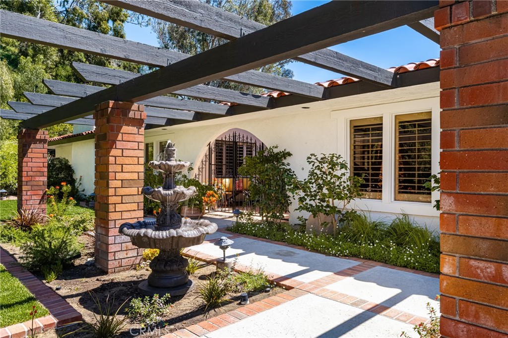 9741 Rangeview Drive North Tustin, CA 92705 - Photo 5 of 48