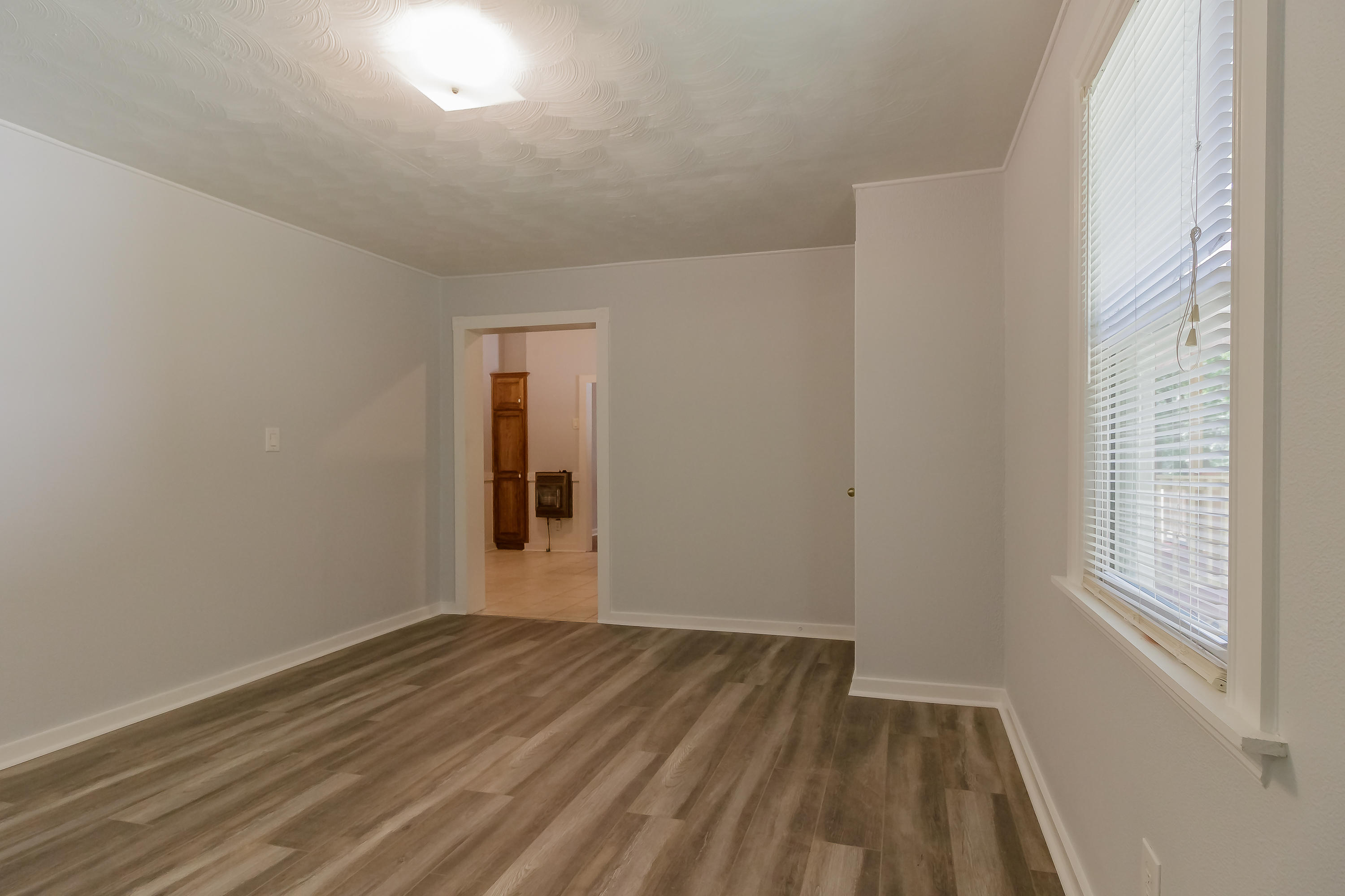 2543 Chamberlain Road LaFayette, GA 30728 - Photo 18 of 39 Den or Dining Room