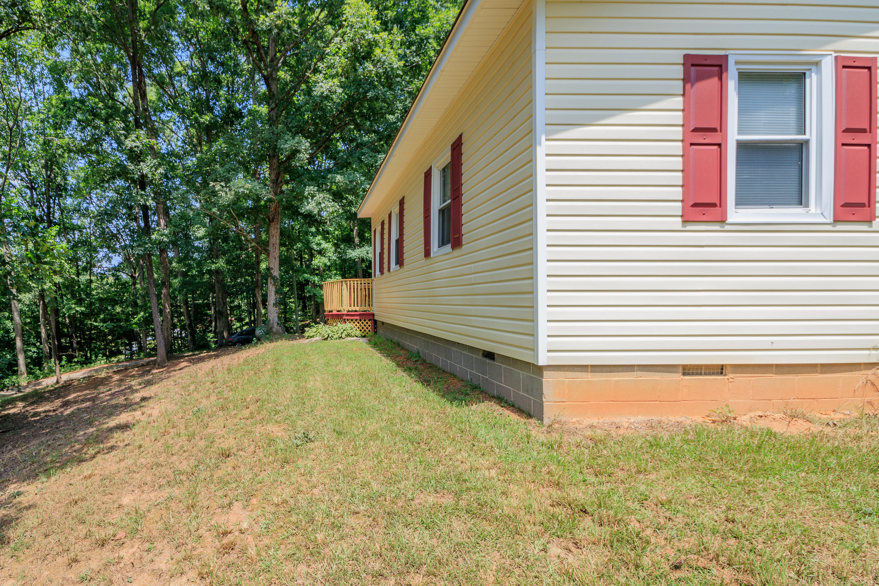 2543 Chamberlain Road LaFayette, GA 30728 - Photo 35 of 39 Front Side of House