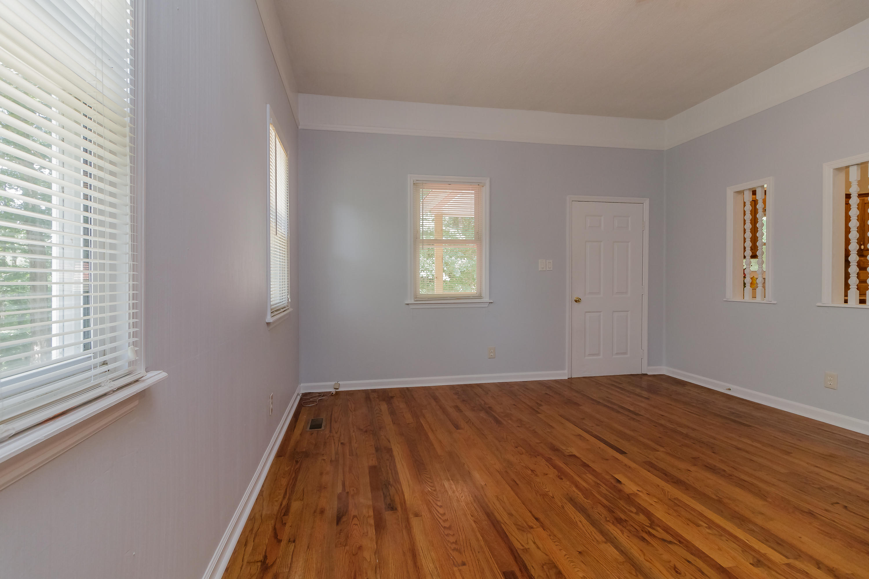 2543 Chamberlain Road LaFayette, GA 30728 - Photo 5 of 39 Living Room