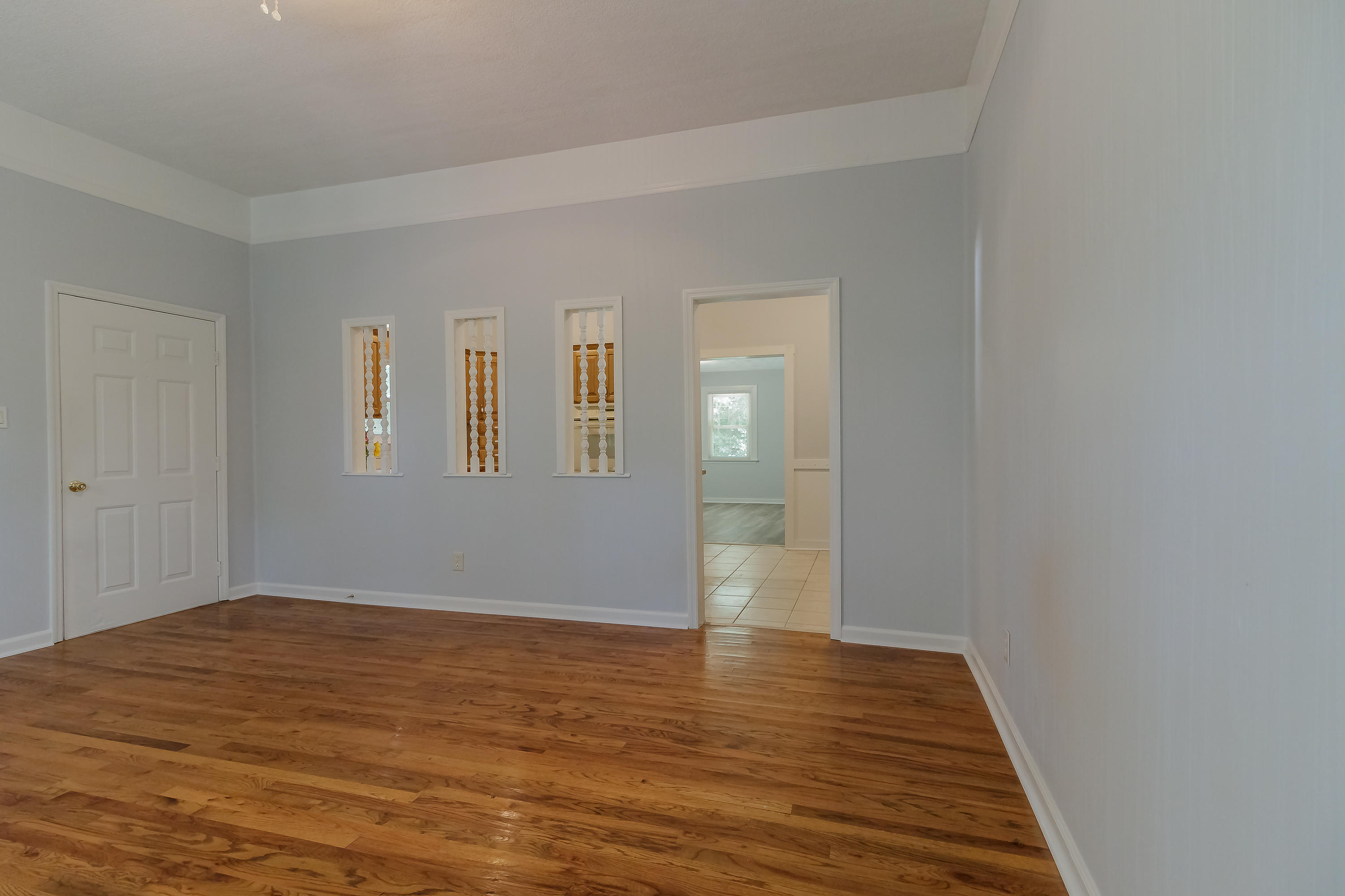 2543 Chamberlain Road LaFayette, GA 30728 - Photo 6 of 39 Living Room