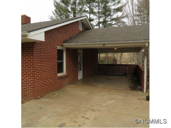 2005 Ratcliff Cove Road Waynesville, NC 28786 - Photo 2 of 20
